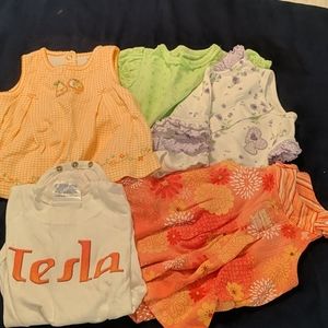 Lot of onesies size 6 mo